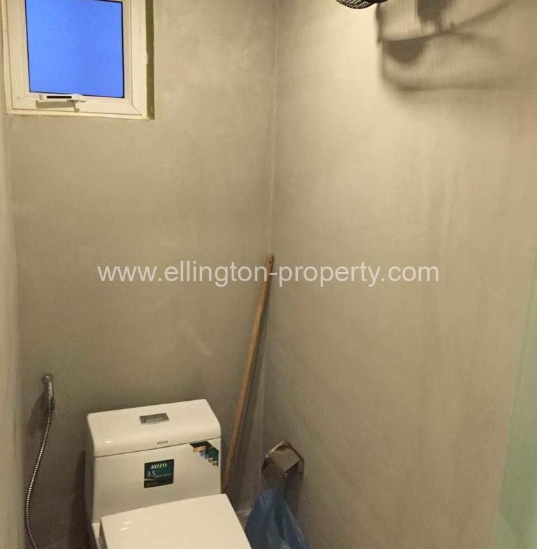 2 Bedroom For Rent In Daun Penh - Ellington Property