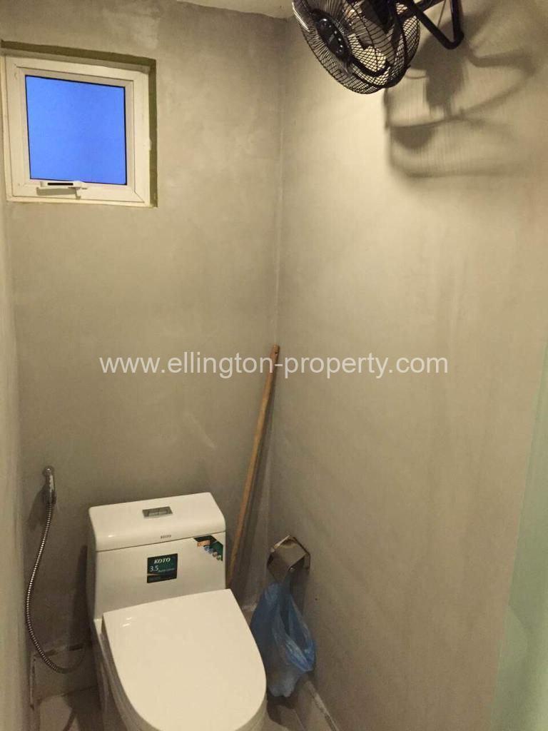 2 Bedroom For Rent In Daun Penh - Ellington Property