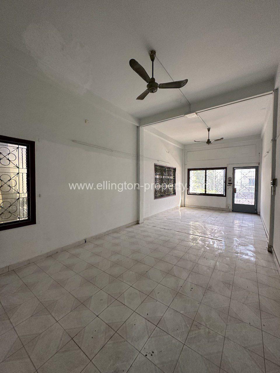 Shophouse For Rent In Daun Penh - Ellington Property