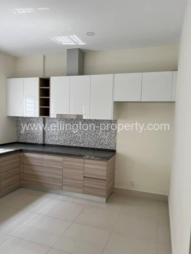 Flat House For Rent In Borey Peng Houth Beong Snor - Ellington Property