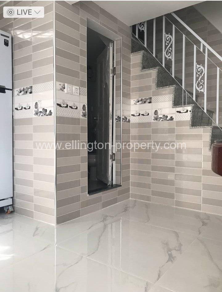 Flat House For Rent In Bkk3 - Ellington Property