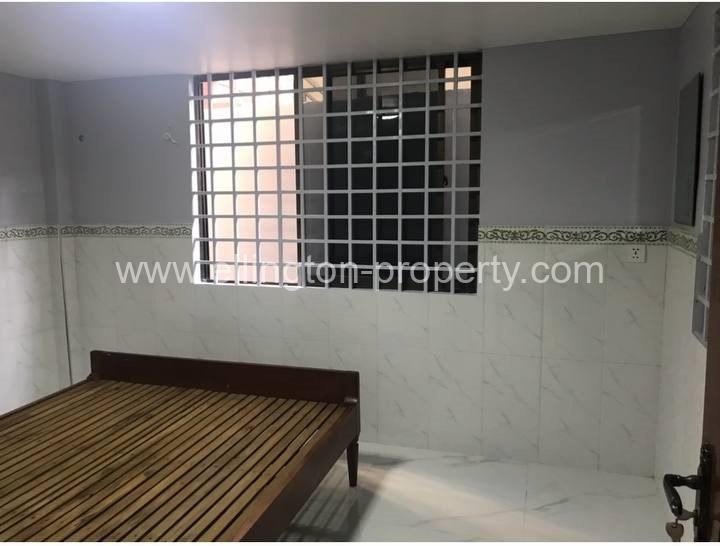 Flat House For Rent In Bkk3 - Ellington Property