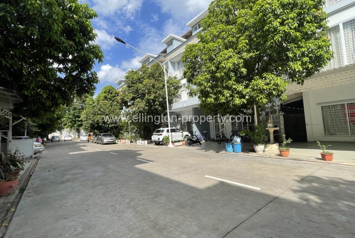 Villa For Rent In Borey Peng Houth - Ellington Property