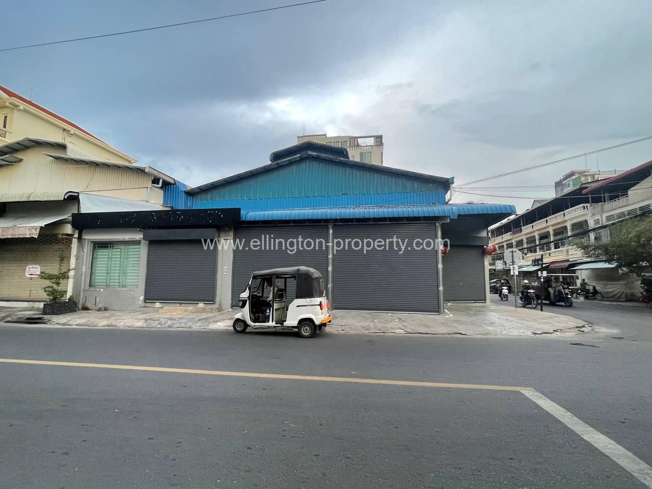 Warehouse For Rent In Olympic Market - Ellington Property