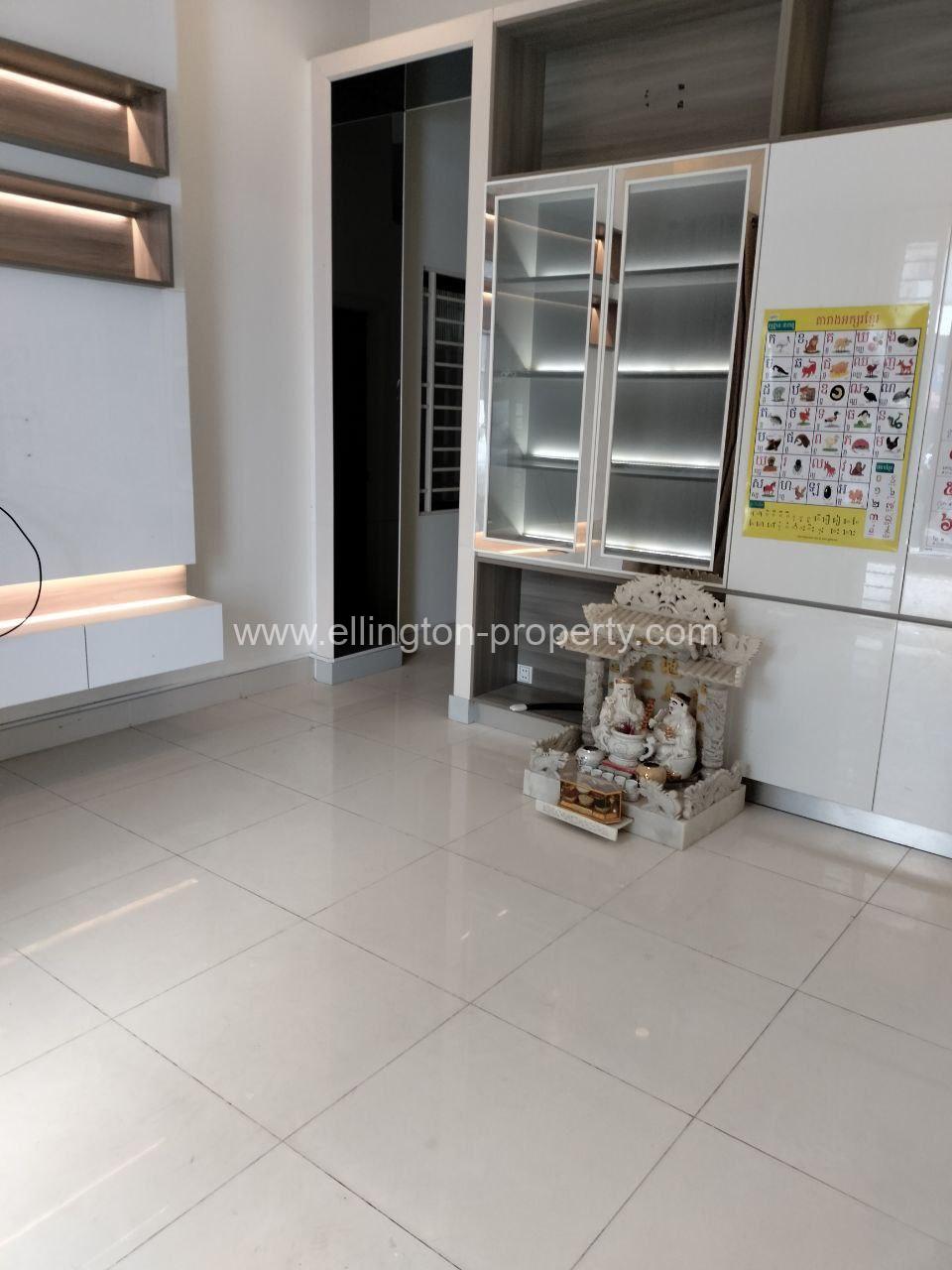 Flat House For Rent In Borey Peng Huoth Boerng Snor - Ellington Property