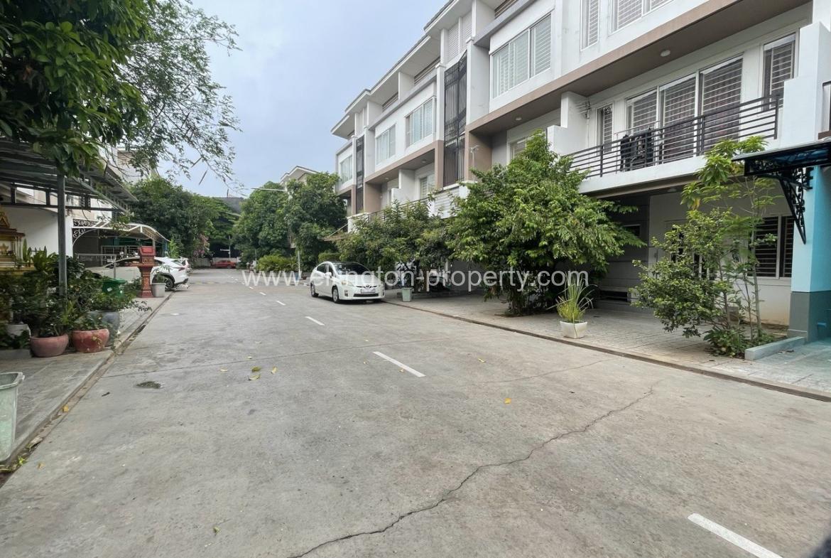 Villa For Rent In Borey Peng Houth Beong Snor - Ellington Property