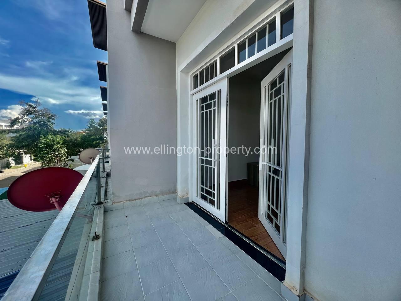 Villa For Rent In Chroy Congva  - Ellington Property