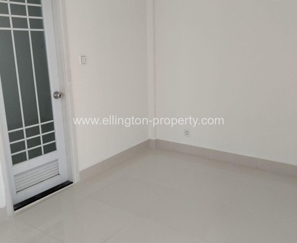 Flat House For Rent In Borey Peng Huoth Boerng Snor - Ellington Property