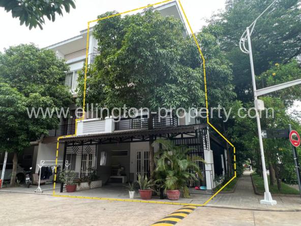 1 ellington property 27