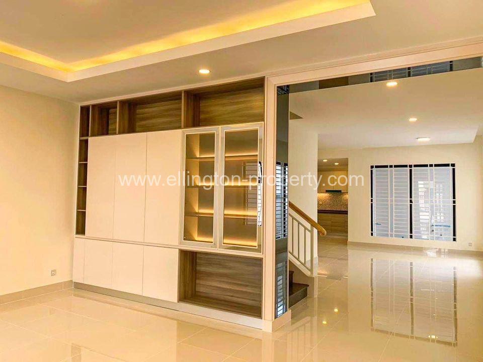 Villa For Rent In Borey Peng Houth Boerng Snor. - Ellington Property