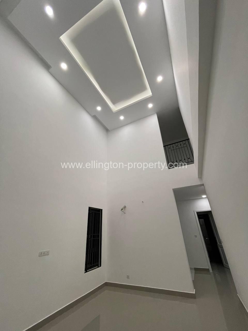 Villa Qeen For Sale In Borey Chip Mong Pur Chen Tong - Ellington Property