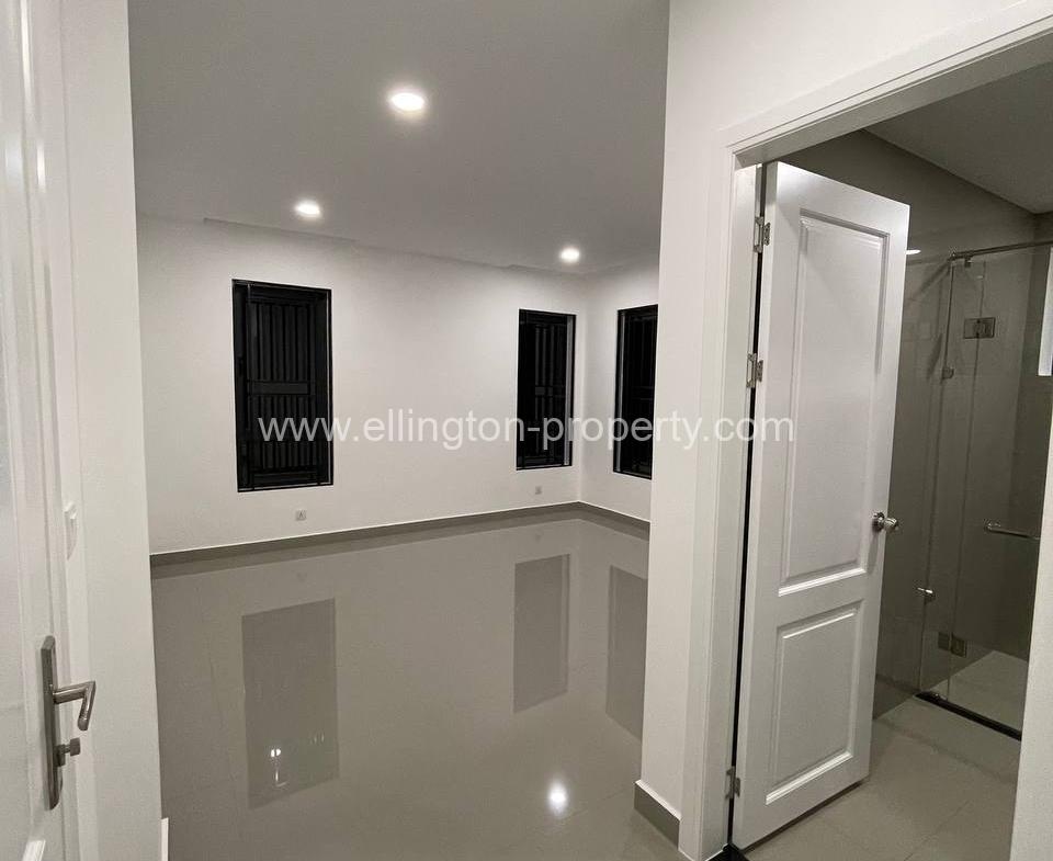 Villa Qeen For Sale In Borey Chip Mong Pur Chen Tong - Ellington Property