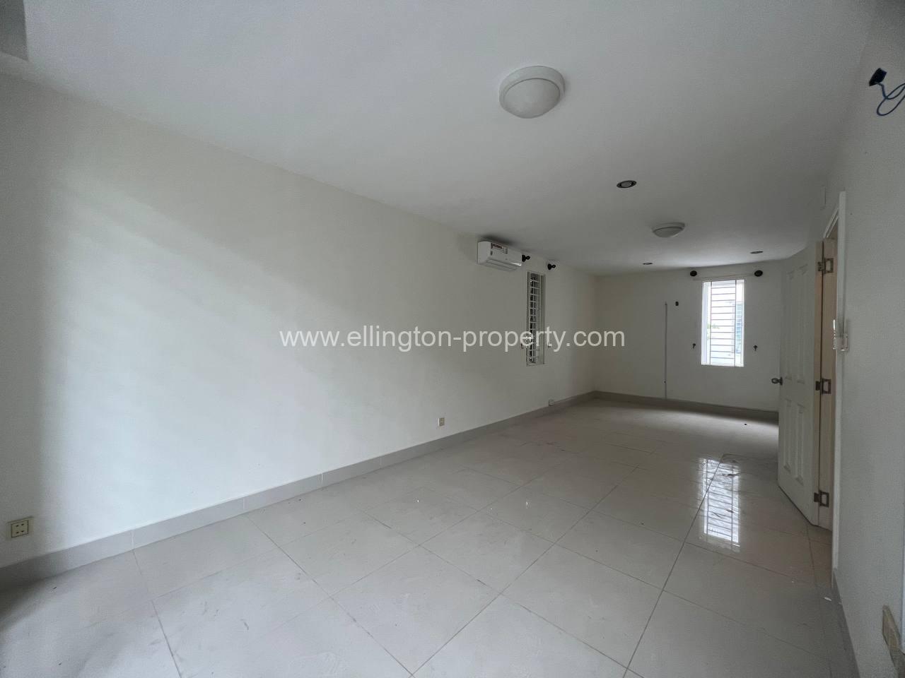 Villa For Rent In Borey Peng Huoth Boerng Snor  - Ellington Property