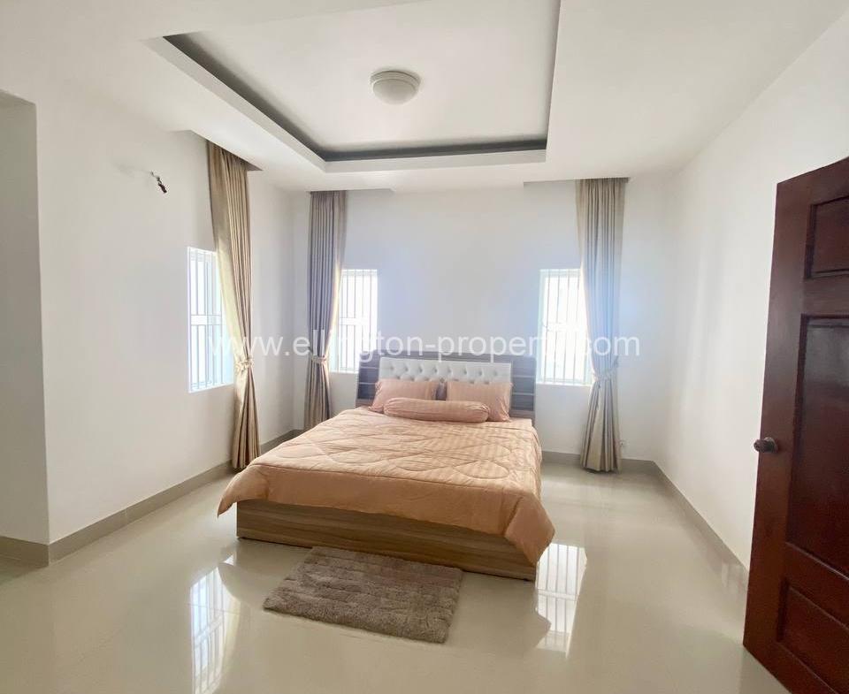 Twin Villa For Rent In Sen Sok  - Ellington Property