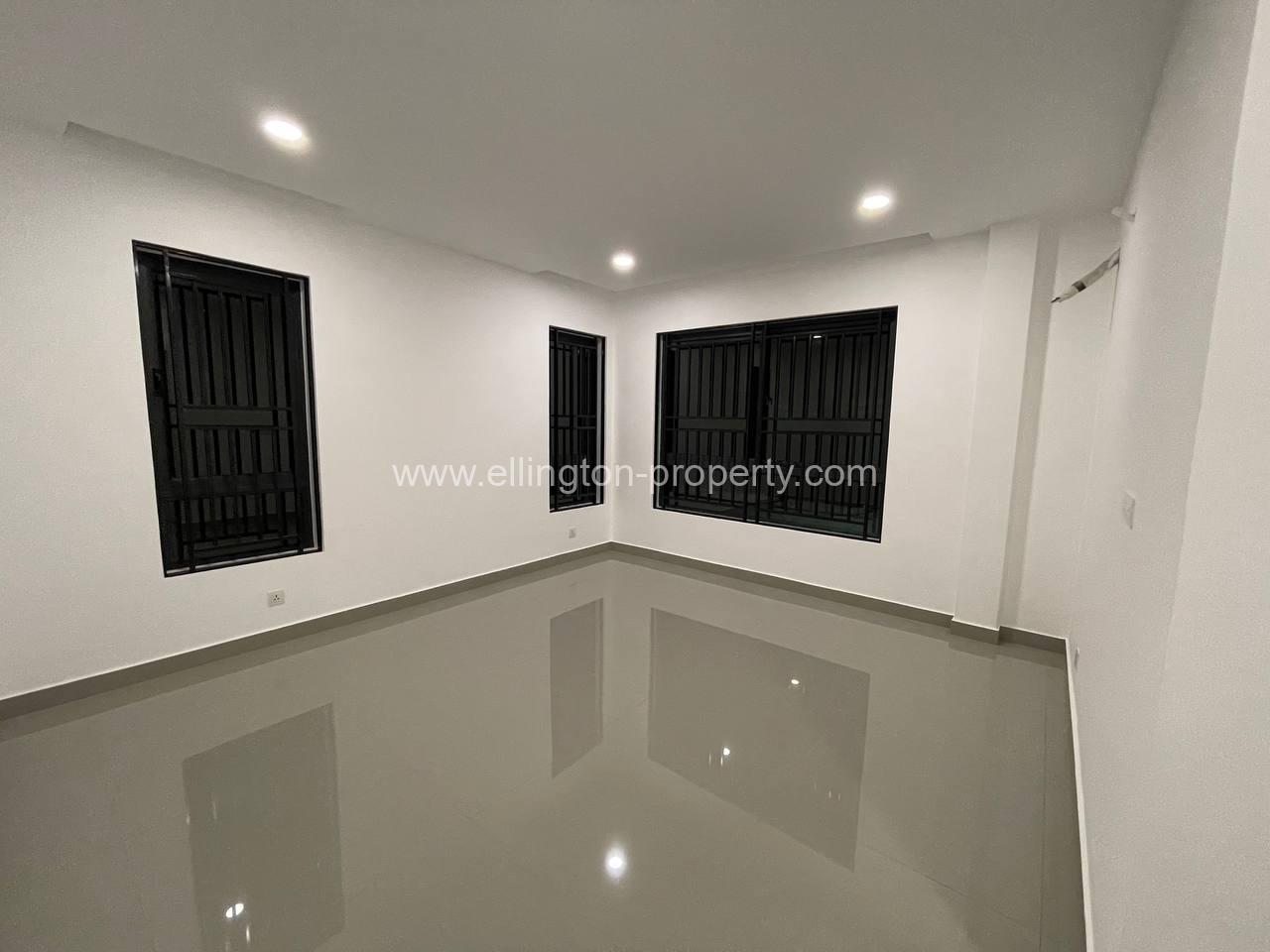 Villa Qeen For Sale In Borey Chip Mong Pur Chen Tong - Ellington Property