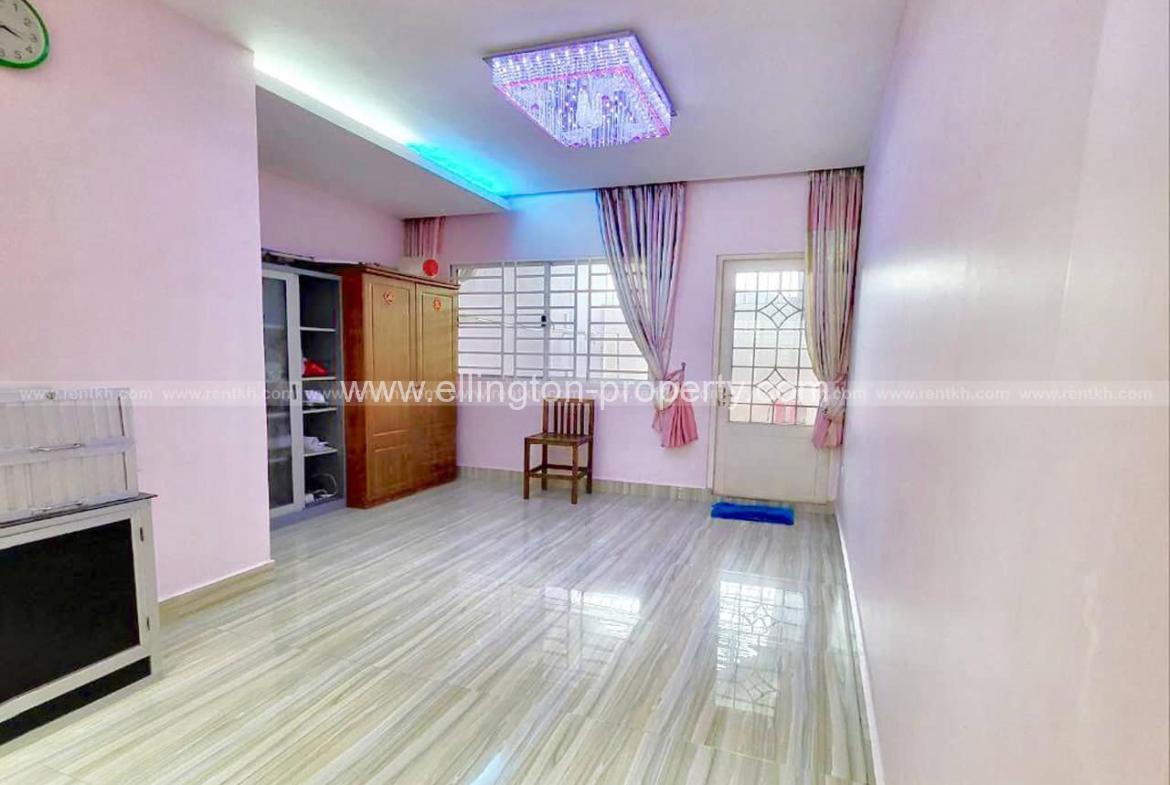 Shophouse For Rent In Chamkar Morn - Ellington Property