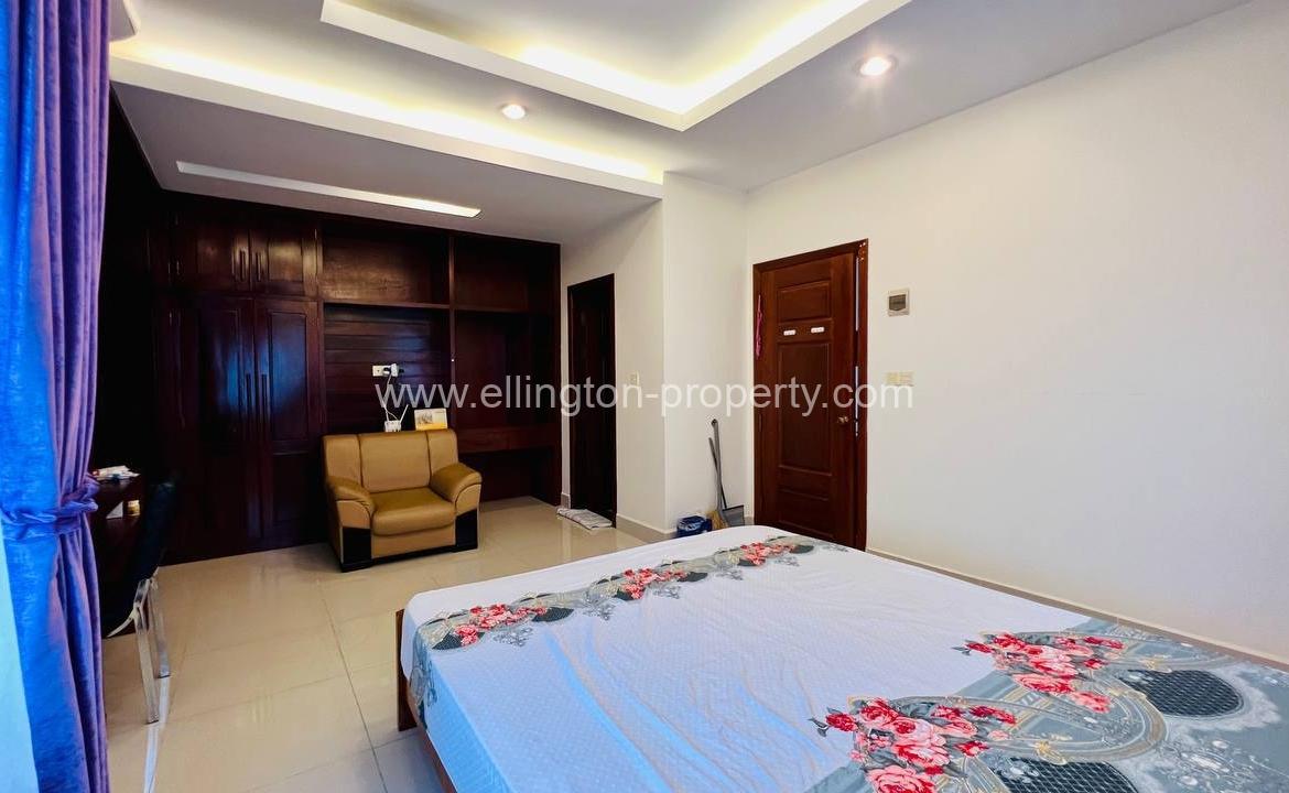 Villa For Rent In Borey Phnom Penh Tmei - Ellington Property