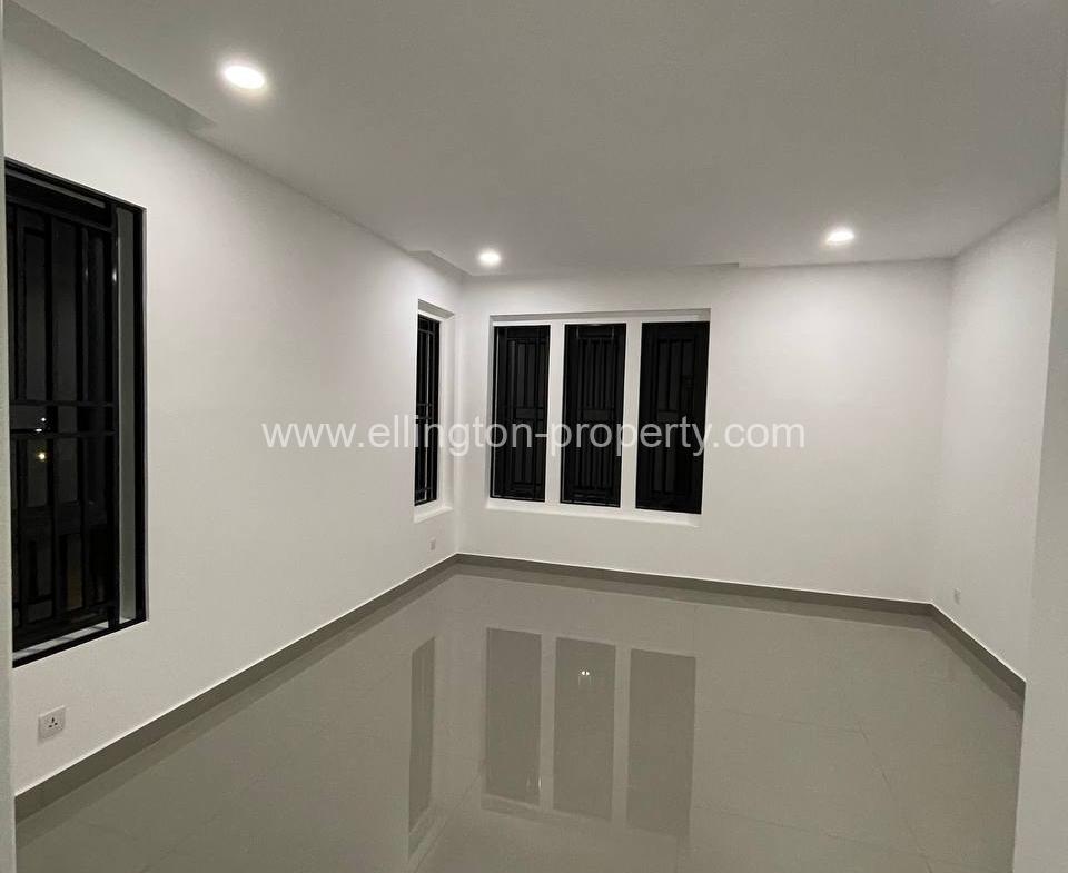 Villa Qeen For Sale In Borey Chip Mong Pur Chen Tong - Ellington Property