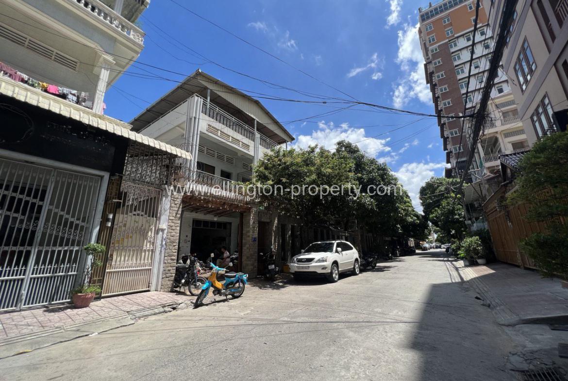 Shophouse For Rent In Chamka Mon - Ellington Property