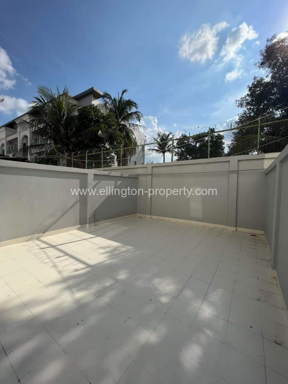 Villa (b) For Sale In Chbar  Ampov - Ellington Property