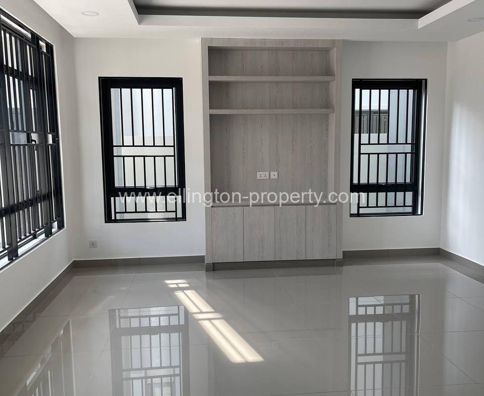 Villa Qeen For Sale In Borey Chip Mong Pur Chen Tong - Ellington Property