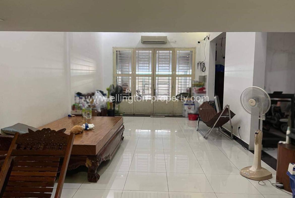 Villa For Sale In Chamka Mon - Ellington Property