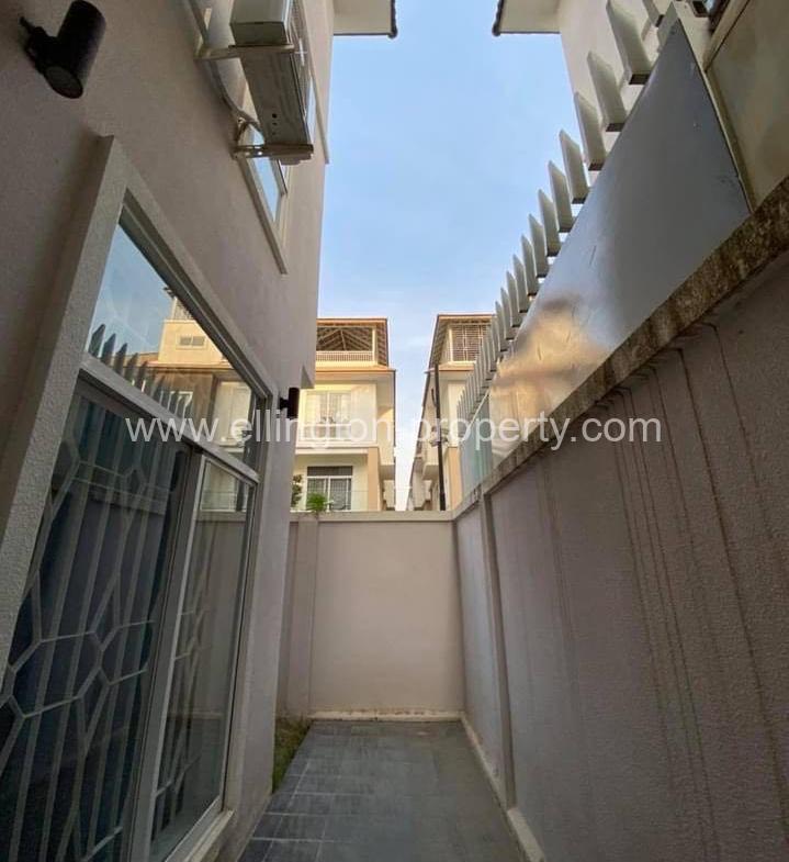 Twin Villa For Rent In Borey Orkide 2004 - Ellington Property