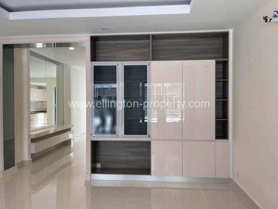 Villa For Rent In Borey Peng Huoth Boerng Snor - Ellington Property