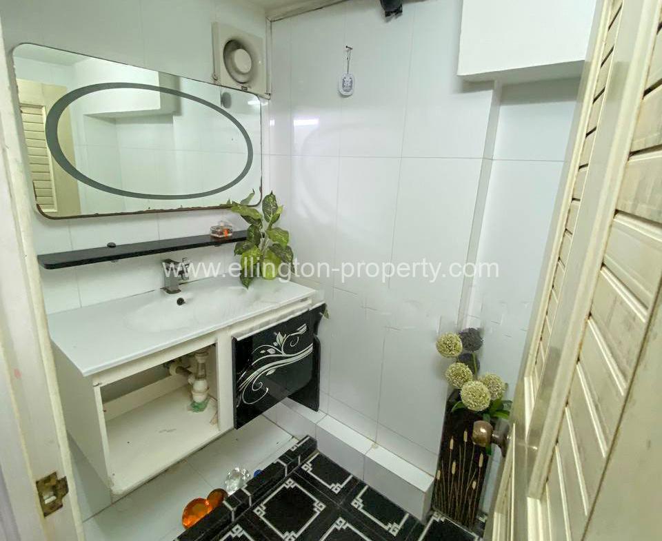 House For Rent In Bkk3 - Ellington Property