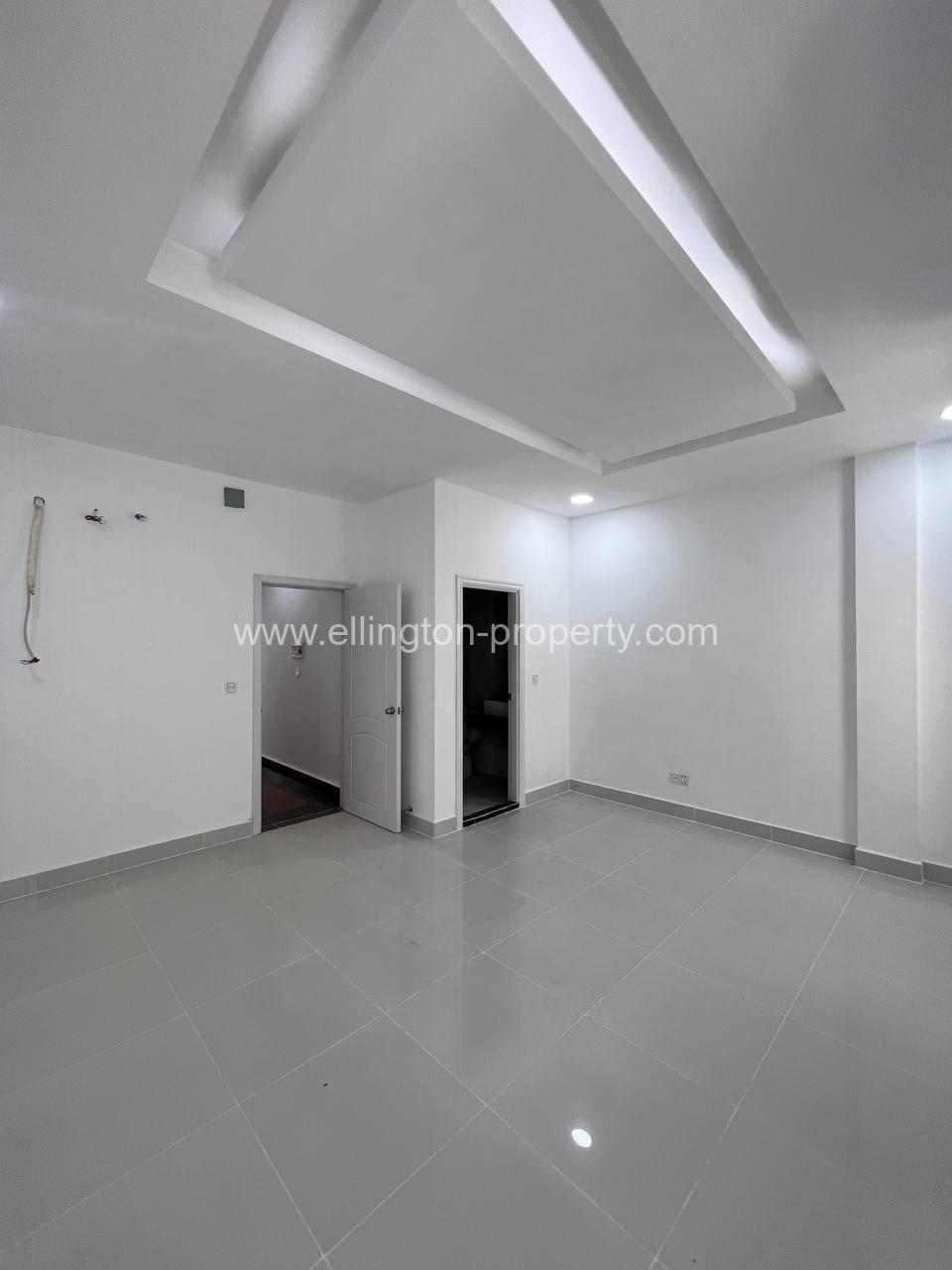 Villa (a) For Rent In Chbar  Ampov - Ellington Property