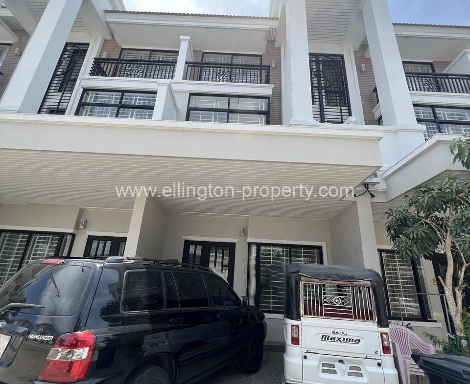 Villa ( La ) For Sale In Borey Peng Huoth Boerng Snor.  - Ellington Property