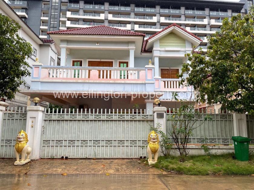 Villa For Rent In Sen Sok Area - Ellington Property