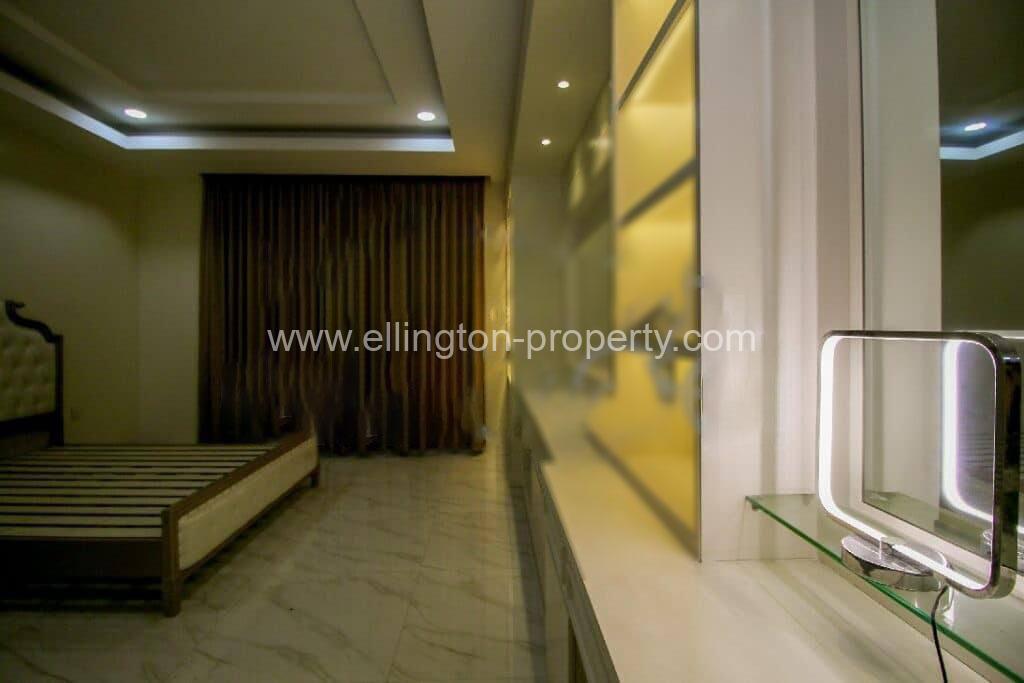 Villa For Rent In Chbar Ampov Area - Ellington Property