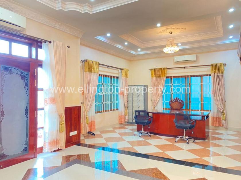 Villa For Rent In Toul Kork Area - Ellington Property