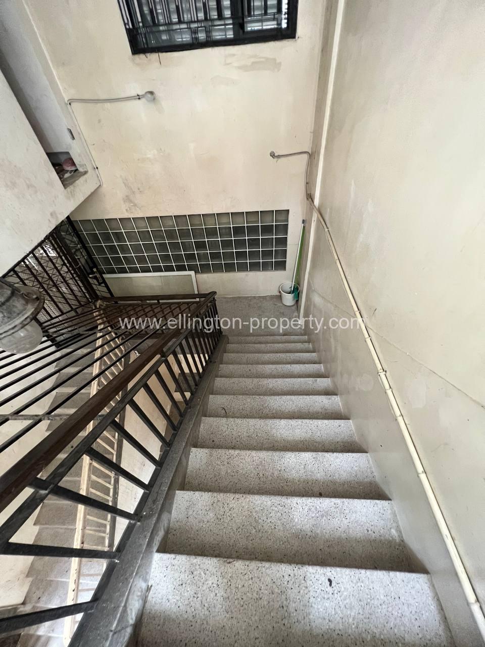 2 Bed For Rent In Daun Penh. - Ellington Property