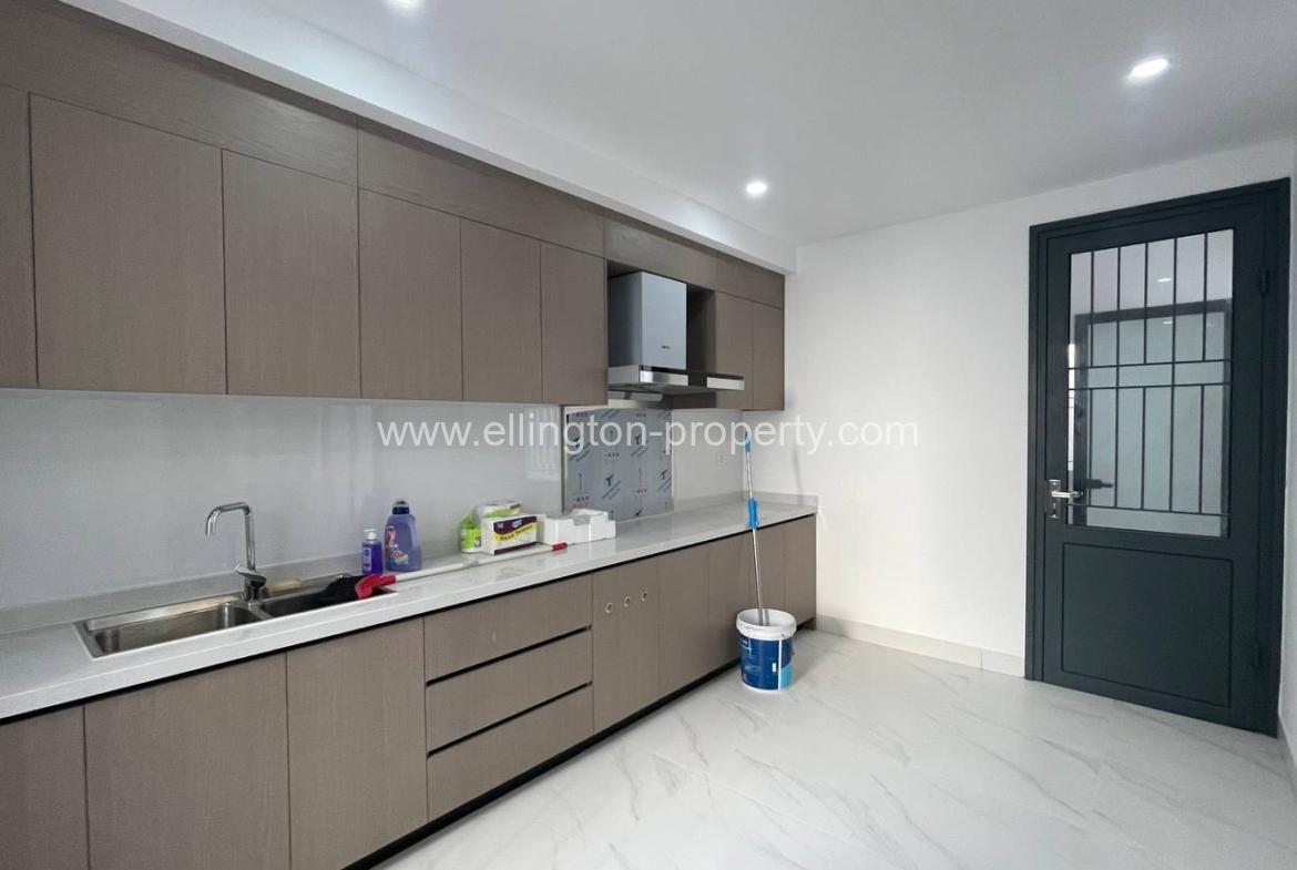 Link House For Rent In Borey Phnom Penh Park - Ellington Property