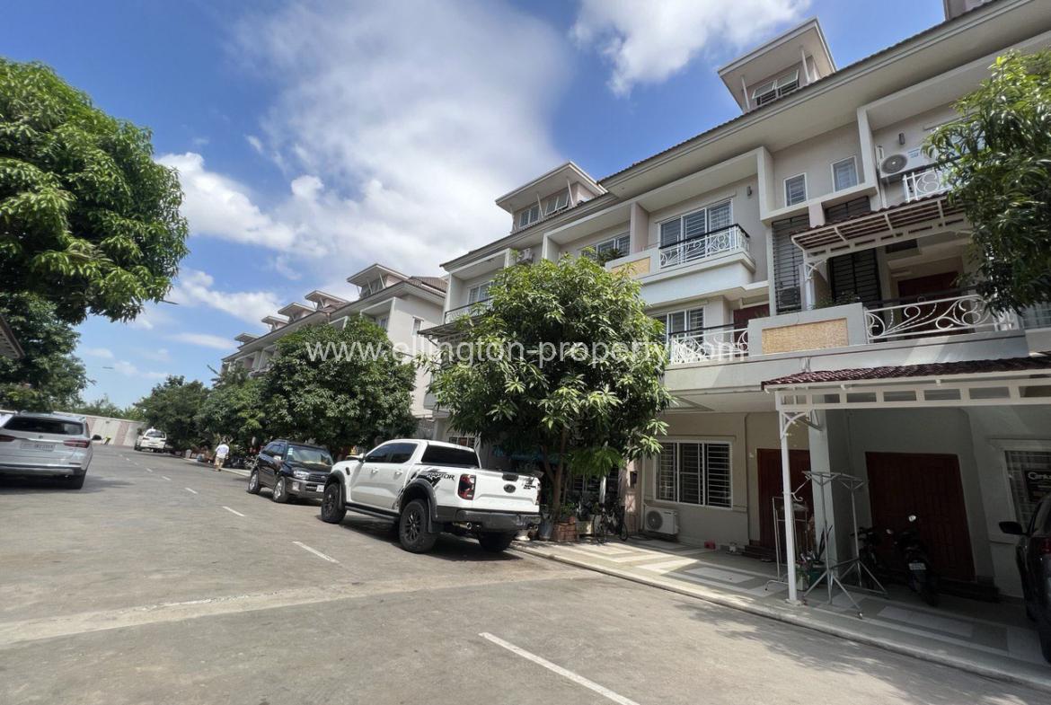 Villa For Rent In Borey Peng Huoth Boerng Snor - Ellington Property