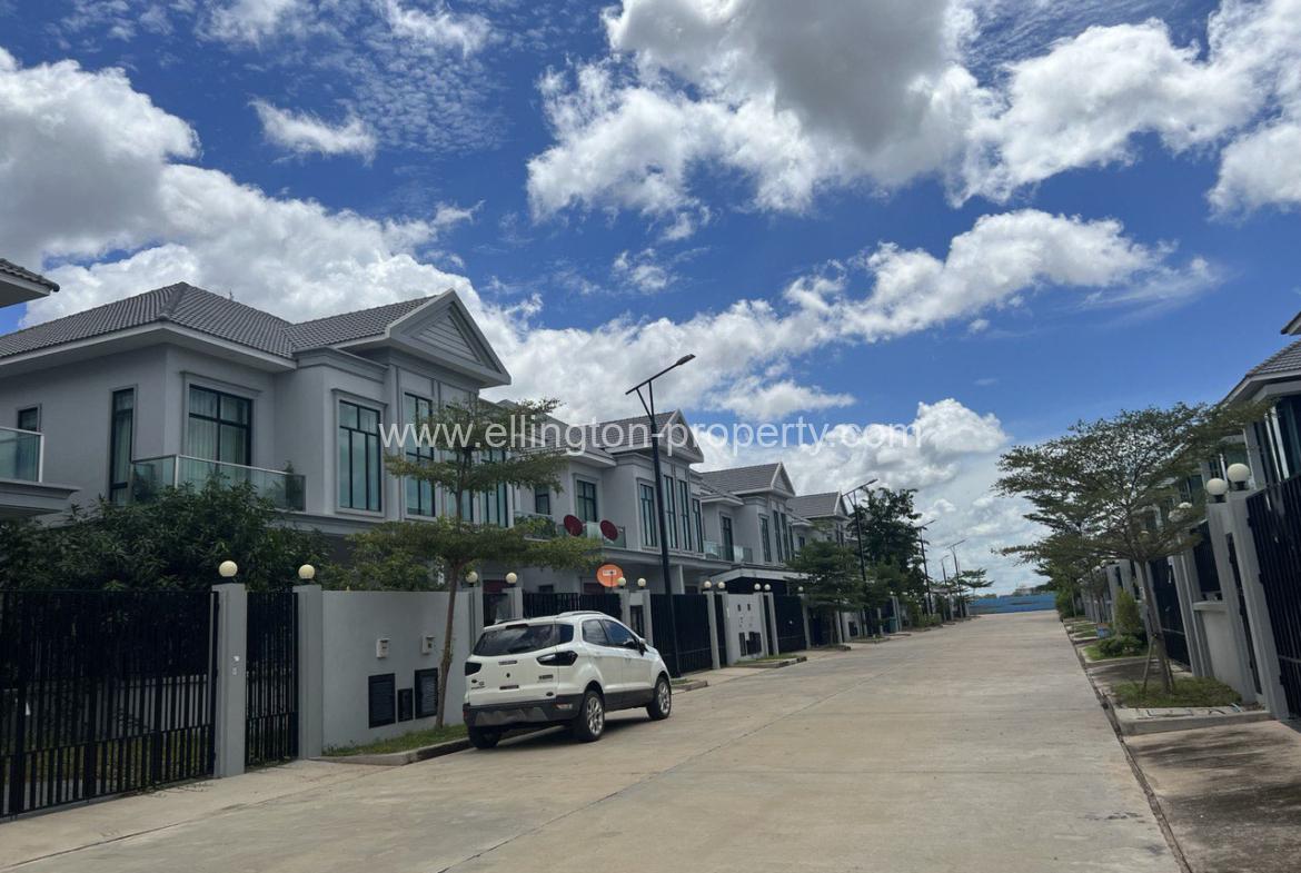 Villa For Sale In Siem Reap - Ellington Property