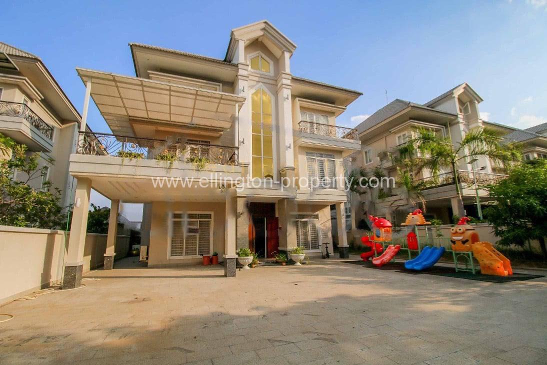 Villa For Rent In Chbar Ampov Area - Ellington Property