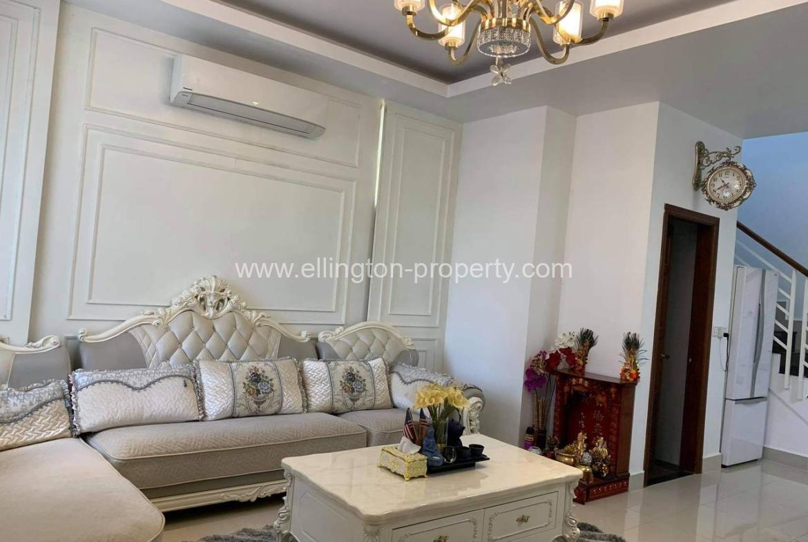 Villa For Sale In Siem Reap Province - Ellington Property