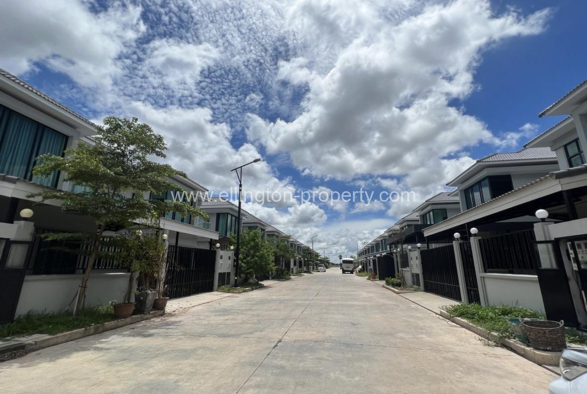 Villa For Sale In Siem Reap - Ellington Property