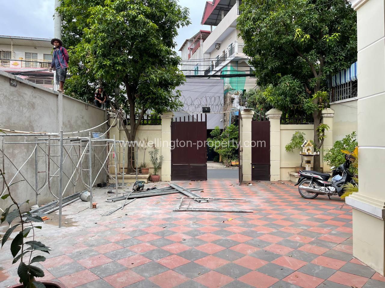 Villa For Rent In Toul Kork Area - Ellington Property