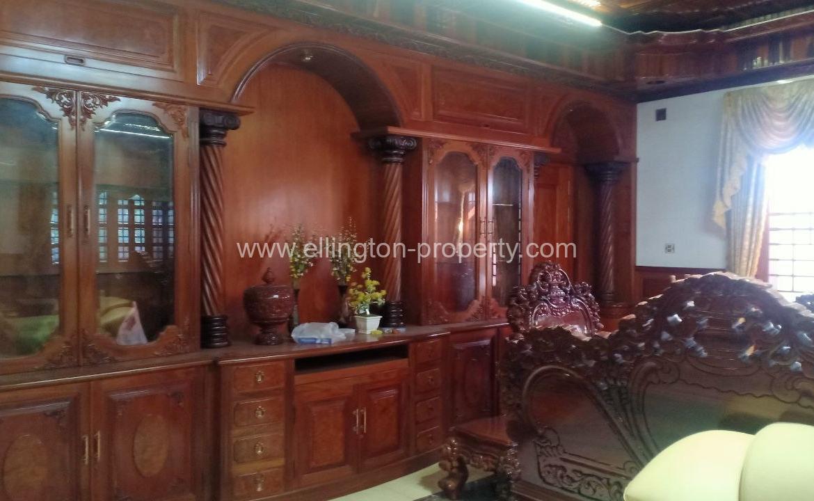 Villa For Rent In 7 Makara Area - Ellington Property