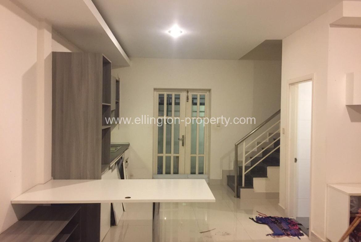 Villa For Rent In Chbar Ampov Area - Ellington Property