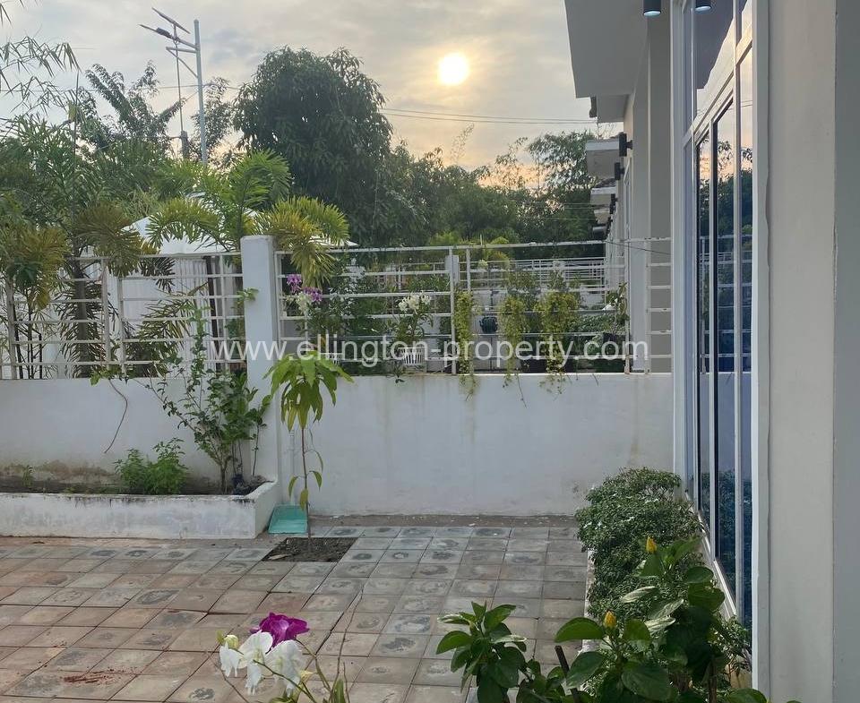 2 Bedrooms Villa For Rent In Siem Reap - Ellington Property