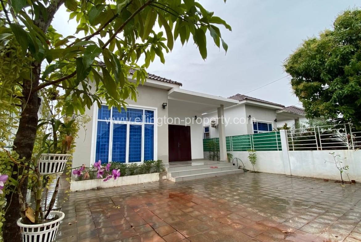 2 Bedrooms Villa For Rent In Siem Reap - Ellington Property