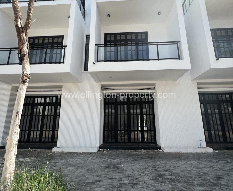 Villa For Rent In Siem Reap Province - Ellington Property