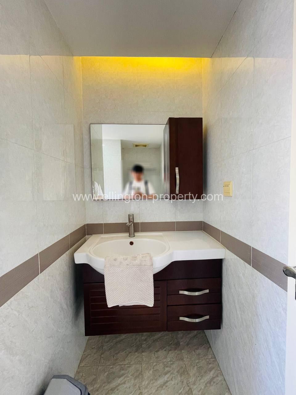 Apartment For Rent In Daun Penh - Ellington Property