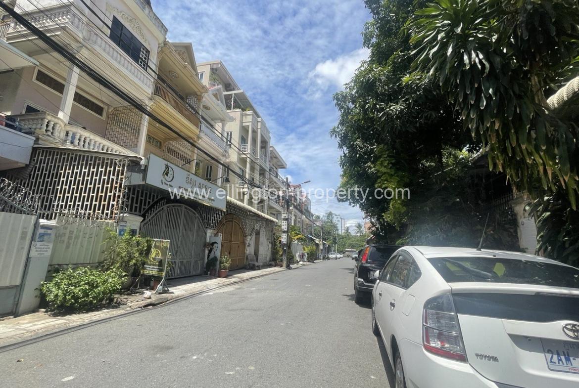 Shophouse For Rent In Bkk3 - Ellington Property