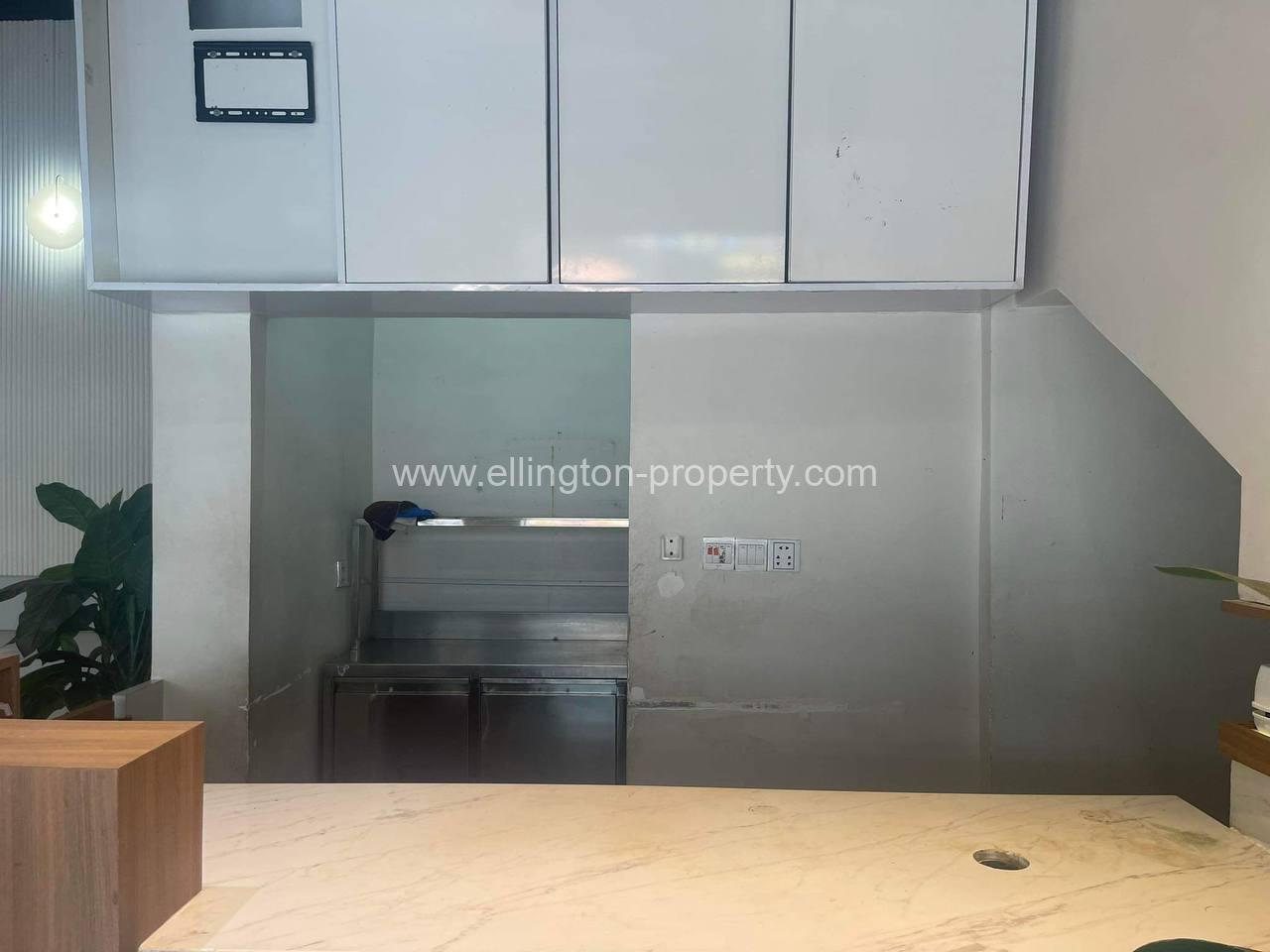 Shop For Rent In Doun Penh - Ellington Property